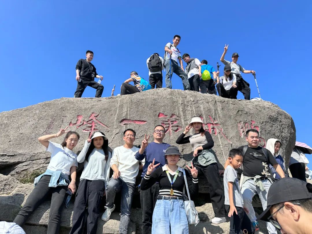 2960083.jpg 2960083.jpg